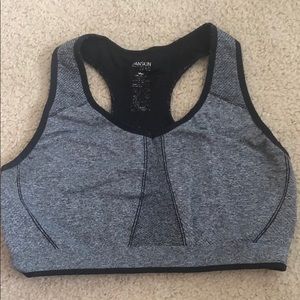 Sports bra